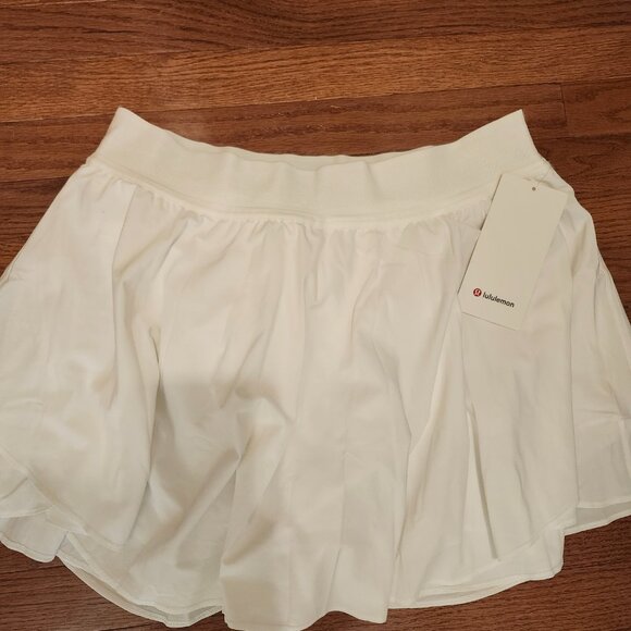 Lululemon skirt - Picture 2 of 3